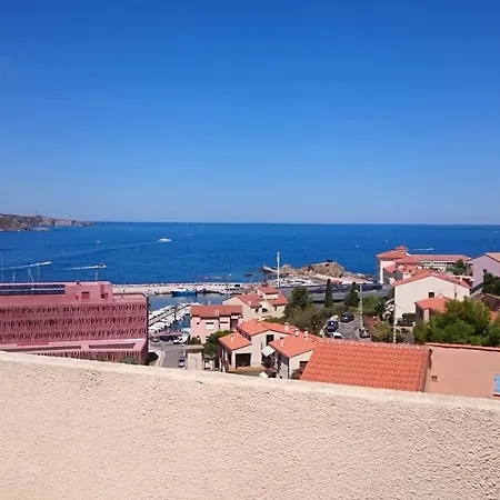 Apartment With Fantastic Sea View